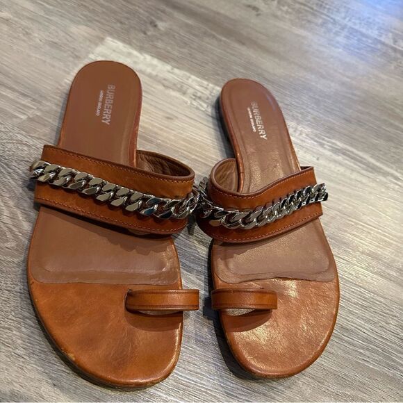 BURBERRY Brown Leather Thong Sandal Women’s Size EU 40.5 Chain Neutral - Picture 2 of 8